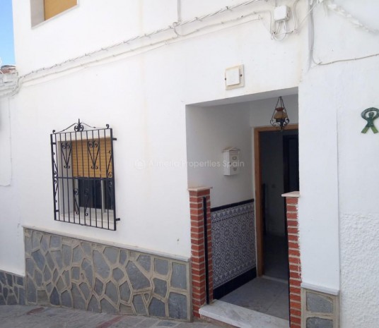 Town House met 2 slaapkamers in Lijar