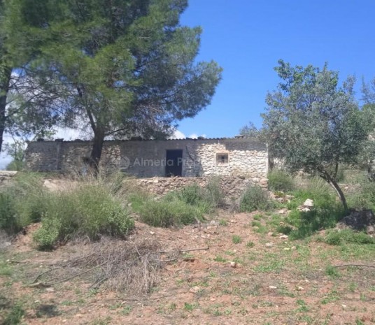 Farmhouse in Lijar